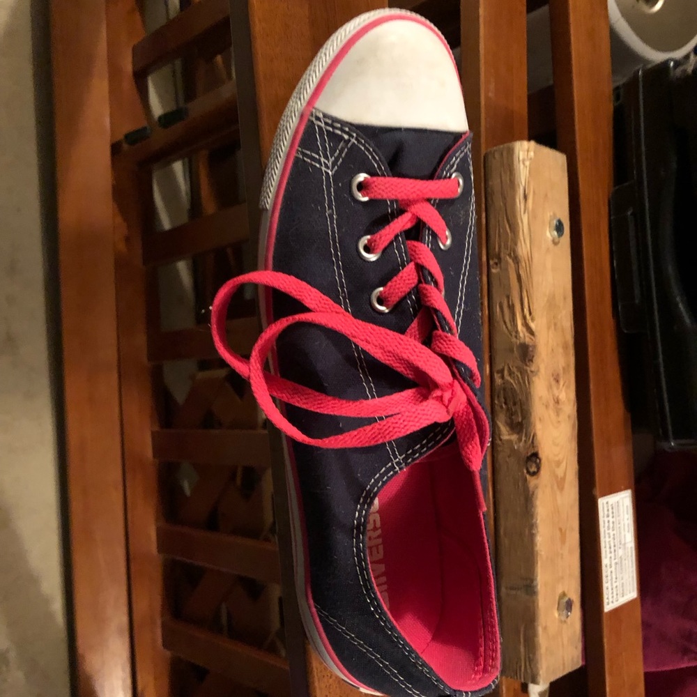 Hardly worn converse